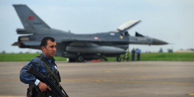 Erdogan arreston dhjetëra pilotë të ushtrisë në Turqi