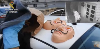 VIDEO/ Shkatërrohet banda e grabitësve shqiptarë në Spanjë, mes tyre një femër. Maskat që përdornin, kamerat i filmuan ku