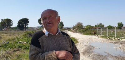 Baza ajrore ushtarake në Kuçovë pushtohet nga delet