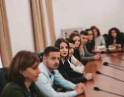 Ministria e Arsimit përsëri nuk e kalon klasën, kopjon &quot;Ligjin për Rininë&quot; nga Serbia