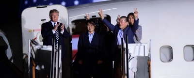 Presidenti Trump mirëpriti tre amerikanët e liruar nga Koreja e Veriut
