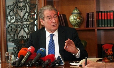 Sali Berisha paralajmëron padi ndaj shefit të diplomacisë amerikane