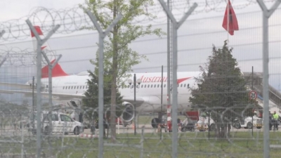 Nga rruga në barkun e avionit, sofistikimi i grabitjeve të parave në Rinas
