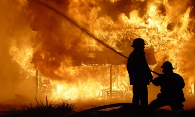 Zjarri mposht autoritetet në Kaliforni, deri në shtator jashtë kontrollit