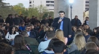 Basha me studentët: Ja cili është programi i PD për të rikthyer besimin tek të rinjtë dhe punësimin e tyre
