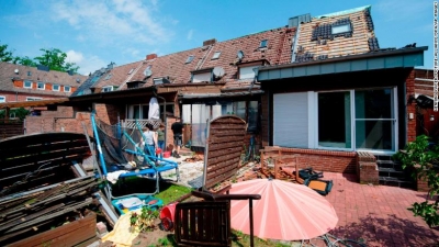 Tornado godet Gjermaninë, shkatërrohen disa shtëpi