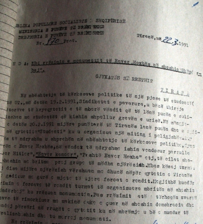 1991/Dënimi për ata që hodhën përmendoren e diktatorit