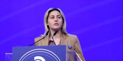 Përgjigja ndaj Endri Fugës: Kush fle me qenin gdhiet me pleshta
