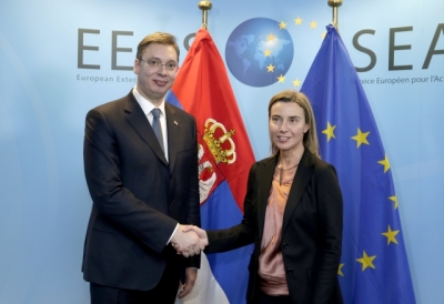 Drejtuesi i ESI Gerland Knaus: Mogherini u hipnotizua nga Vuçiç, ishte një gabim i madh