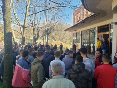 Gazment Bardhi nga Elbasani: Njerëzit duan ndryshim. Ka ardhur koha për t’u ndarë nga politika që premton dhe harron