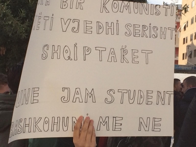 Ndiqni LIVE protestën hap pas hapi (VIDEO)