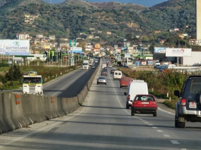 Nisin sot punimet në autostradë/ Ja si do të bëhet lëvizja