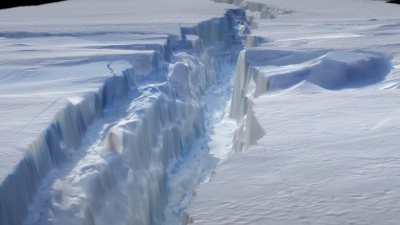 Shkrirja e akullnajave, shkencëtarët: Mure në fund të detit