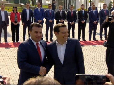 Vizita historike/ Kryeministri grek, Alexis Tsipras arrin në Shkup