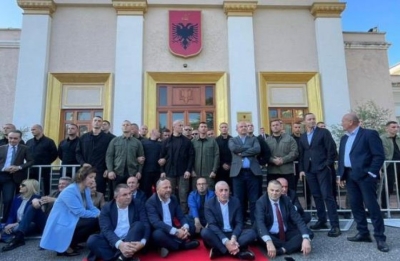 Dialogu dhe roli i opozitës në parlament, Bardhi - ambasadorit të BE-së: E vërteta është që opozita është përjashtuar nga Kuvendi…