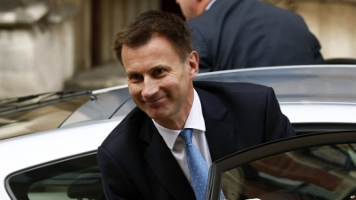 Jeremy Hunt emërohet sekretar i jashtëm i Britanisë