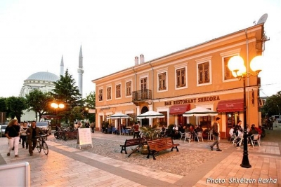 Zbuloni qytetin verior që shpenzon në restorante edhe më shumë se europianët; Tirana e pesta