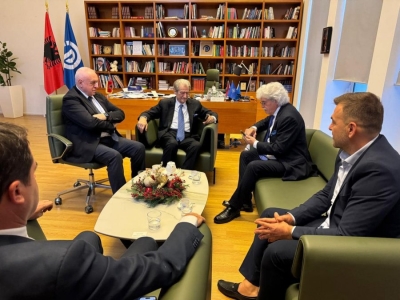 ‘Narkoshteti, farsa zgjedhore, burgosjet politike...’/ Berisha pret ish-senatorin italian Razzi: E informova mbi zhvillimet dramatike në Shqipëri!