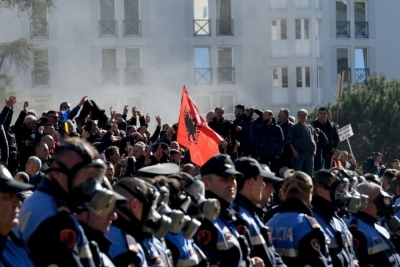 Fierakët drejt Tiranës për protestën e opozitës
