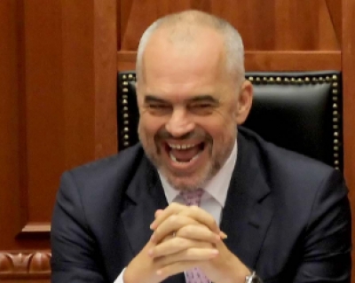 Fjalë zemre nga kryeministri ynë i dashur/ Boll se na mallëngjeve!