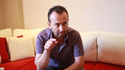 ‘Rrëzoi’ Saimir Tahirin, Dritan Zagani pyet sa paguan ‘Rilindja’ për të përgënjeshtruar veten