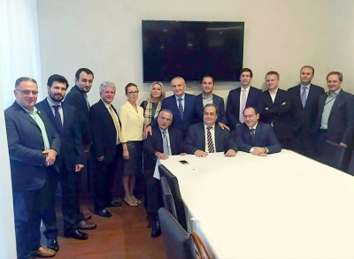 Presidenti Meta, me botuesin e gazetës shqiptaro-amerikane &quot;Illyria” dhe përfaqësues të diasporës