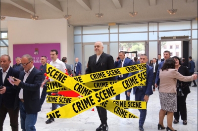 Kongres mafiozësh, rrugaçët në Kongres