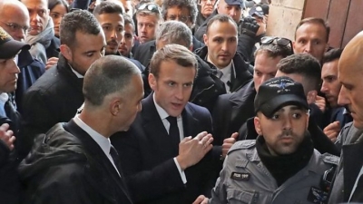 “Dilni jashtë”, Emannuel Macron ‘nxehet’ me oficerët izraelitë në Jeruzalem