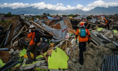 Dhjetë ditë nga katastrofa në Indonezi, druhet për mbi 5.000 viktima