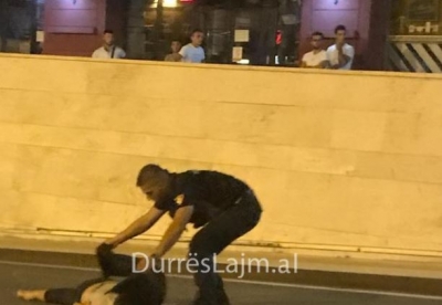 I riu vetëvritet në Durrës duke u hedhur nga pallati 12 katësh