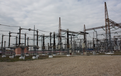 Defekti elektrik lë pa energji elektrike gjysmën  e Durrësit