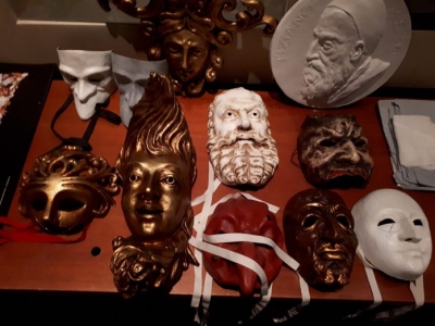 Tiranës i shtohen disa “maska” më shumë, por vlera që mbartin është e madhe