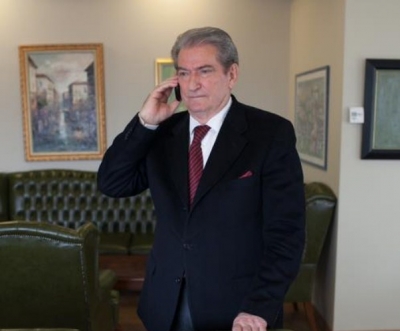Pushtetarët mafiozë sa më shumë që vjedhin aq më shumë duan të vjedhin!