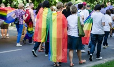 ​Dështon referendumi në Rumani për martesat gay