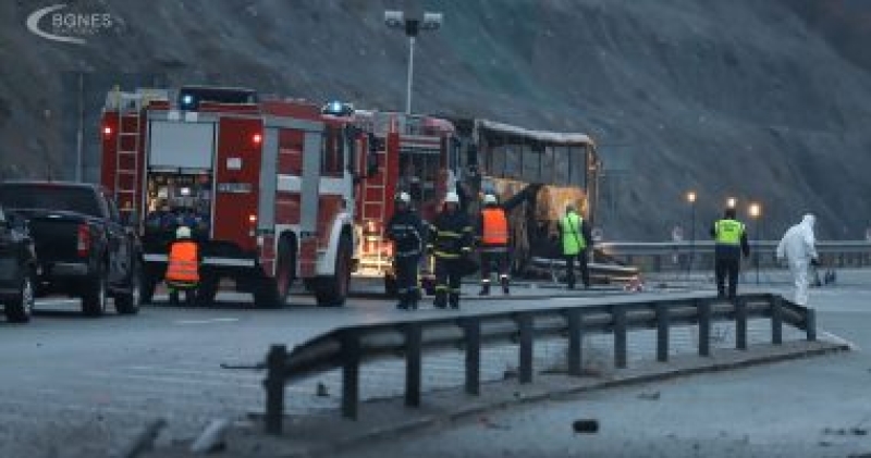 Tragjedia në autostradën bullgare çon Kryeministrin Janev në vendngjarje, ndër viktimat, 12 fëmijë!