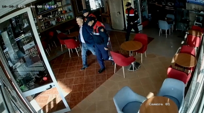 EMRAT/ Policia arreston banorët më aktivë të Unazës së Re, gratë dalin protestojnë në rrugë!!!