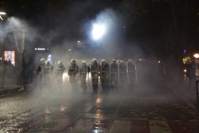 Policia e shtetit dhe skuadronet e rilindjes.