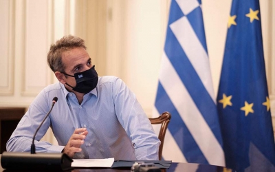 Karantinë e dytë?Mitsotakis tregon strategjinë që po ndjek Greqia për të ulur numrin e të infektuarve: Na presin 4 muaj të vështirë, por…