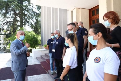 Pandemia, Presidenti Meta takon ekipin e mjekëve dhe infermierëve italianë që do të trajnojnë stafin mjekësor shqiptar