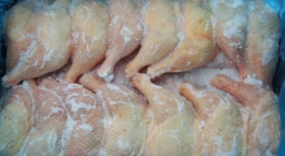 Bllokohen 27 ton mish me salmonelë, kthehen sërish në vendin e origjinës