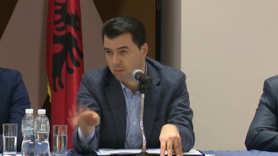 Basha me studentët në Vlorë: Ja 3 zgjidhjet e PD-së për arsimin