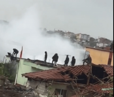 VIDEO/ Policia, gaz lotsjellës tek banorët të Bregut të Lumit