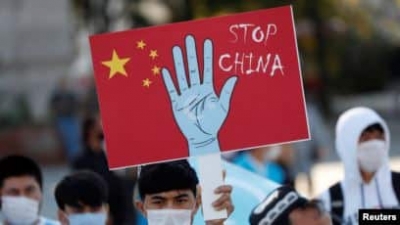 SHBA: Kina po zbaton politika të “gjenocidit” ndaj ujgurëve