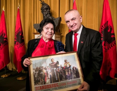 Meta takon aktoren e filmit ‘Skenderbeu’, pionere e kinematografisë