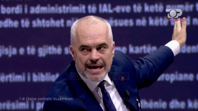 Nuk përmbahet Rama, pasi i shkruan studentit &quot;palaço&quot; i shoqëron të atin në polici