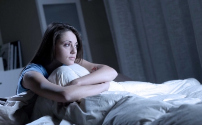 Humbja me 16 minuta e gjumit dëmton performancën në punë