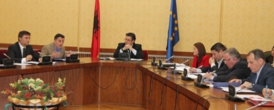 Pas akuzave të PD, Rama tërheq urdhrin për DSIK, gati certifikatat e sigurisë