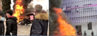 Plas në Shkodër, qytetarët shkatërrojnë dhe djegin e selinë e PS. Turmat përplasen me policinë