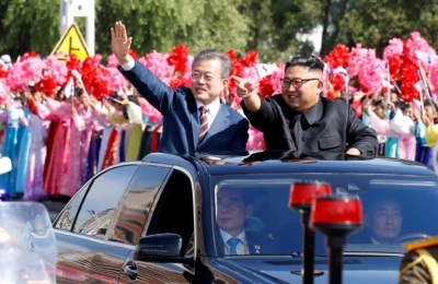 Kim Jong Un mahnit me pritjen madhështore homologun e tij nga Jugu