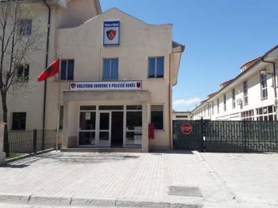 E rëndë në Kukës/ I riu përplas bashkëjetuesen me makinë për ta vrarë